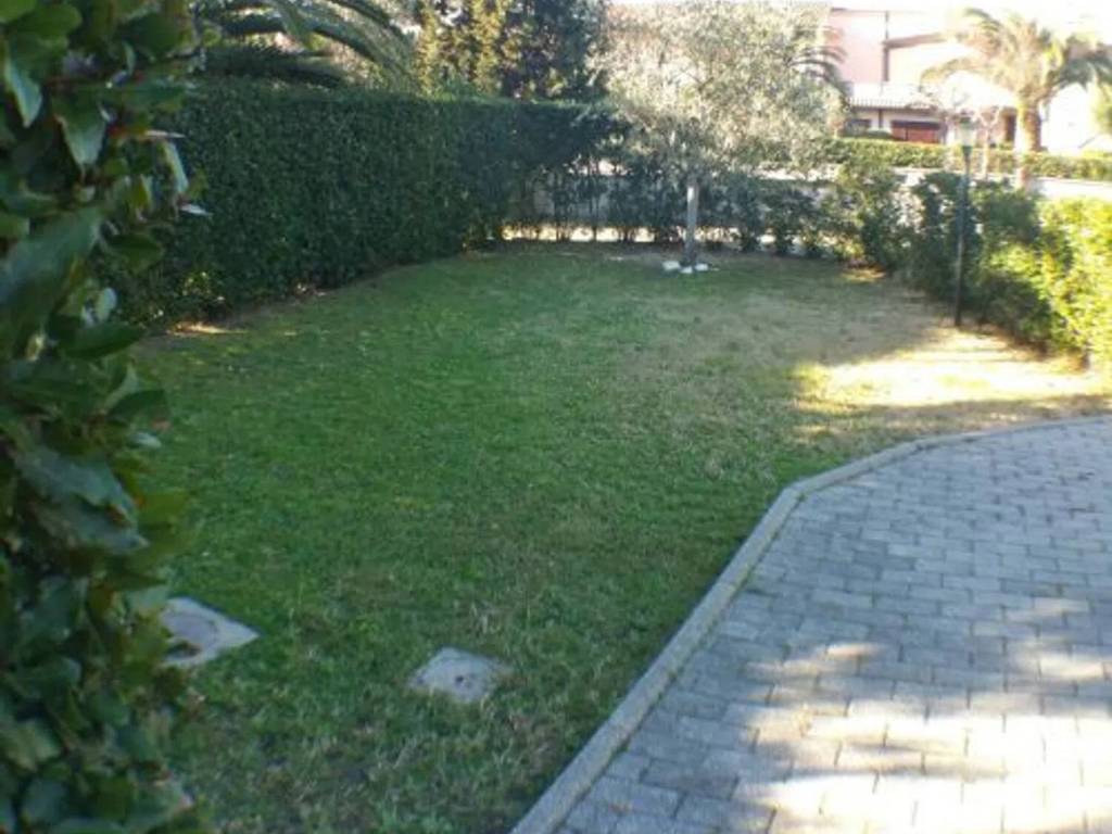 Appartamento a Rosignano marittimo in Via Monte Falterona S.N.C. - Foto 2