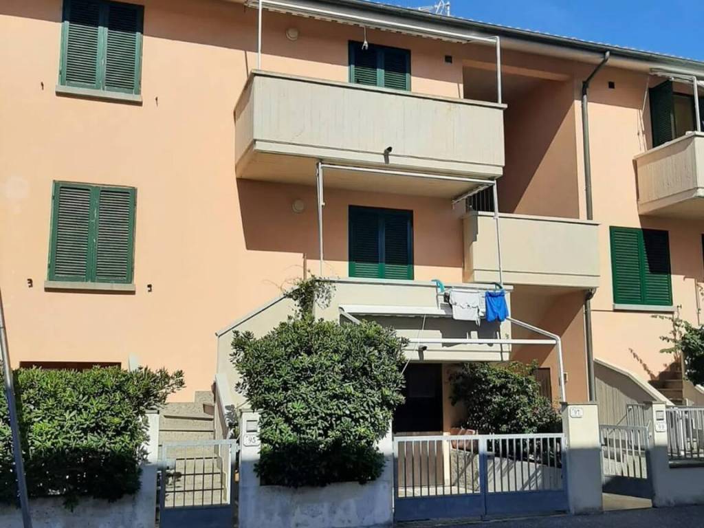 Appartamento a Rosignano marittimo in Valle D'Aosta No Number - Foto 3