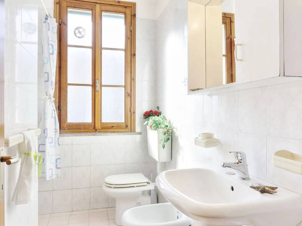 Appartamento a Rosignano marittimo in Val D'Aosta S.N.C. - Foto 2