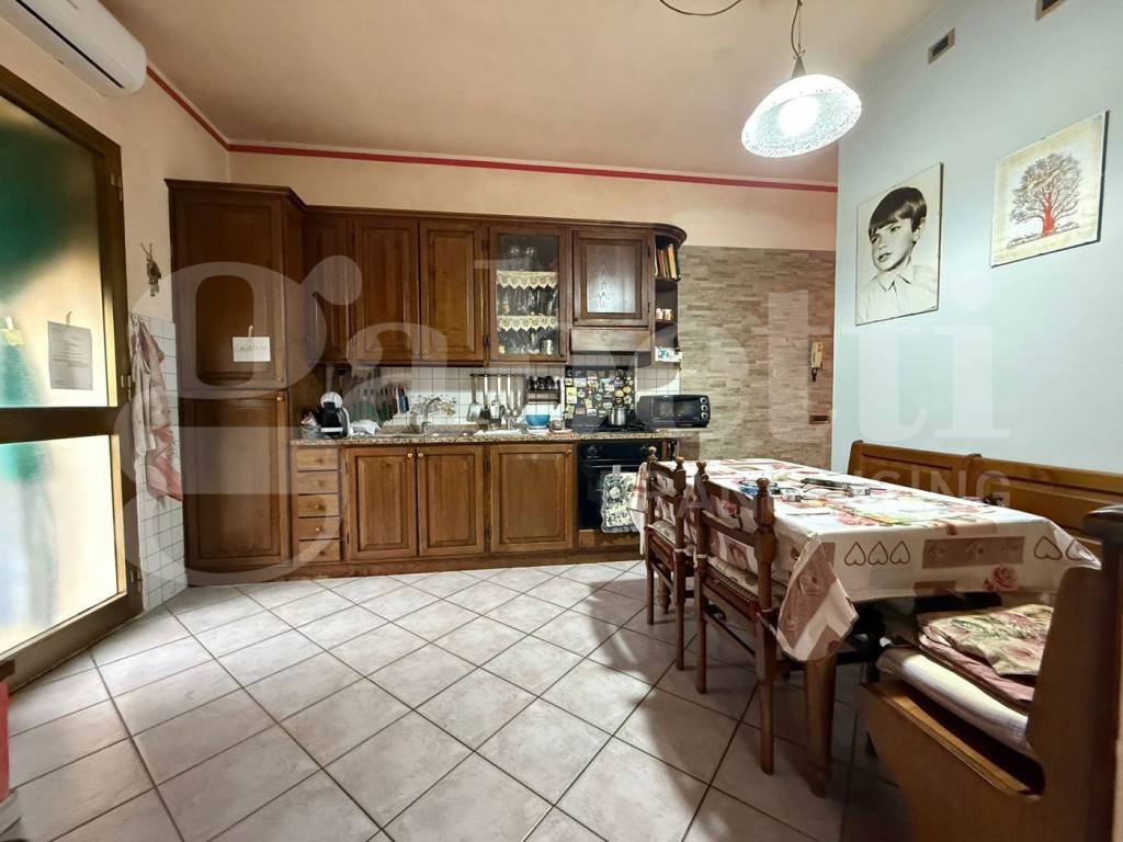 Casa indipendente a Santa maria a monte - Foto 2