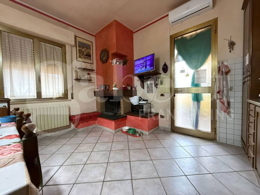 Casa indipendente a Santa maria a monte - Foto 3