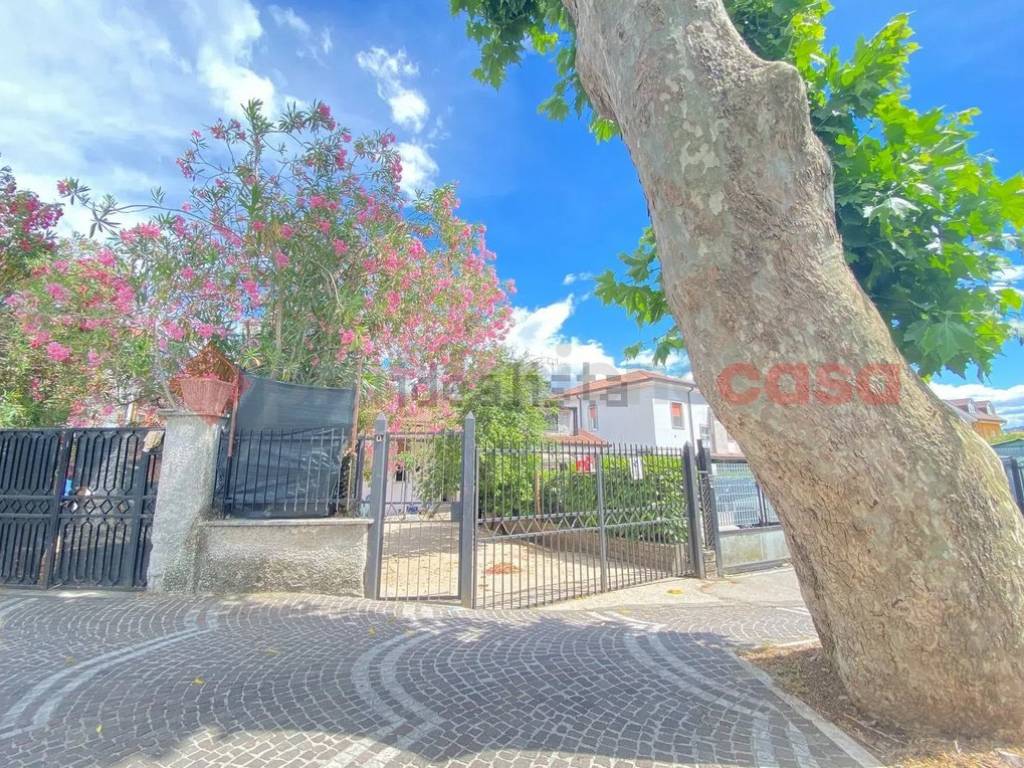 Casa indipendente a Frosinone in via giacomo puccini, 75 - Foto 3