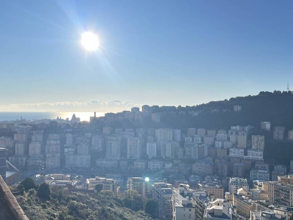 Attico / mansarda a Genova in Via Enrico Hillyer Giglioli, 104 - Foto 3