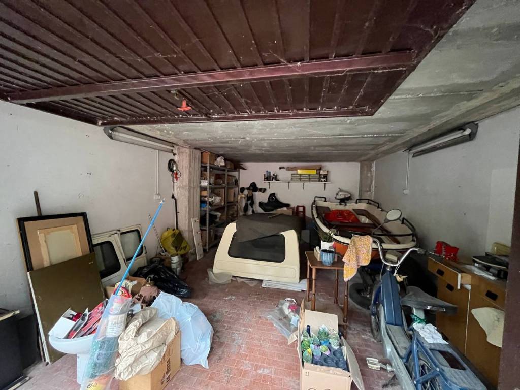 Box / garage a Castiglione del lago in Via Roma, 152 - Foto 3