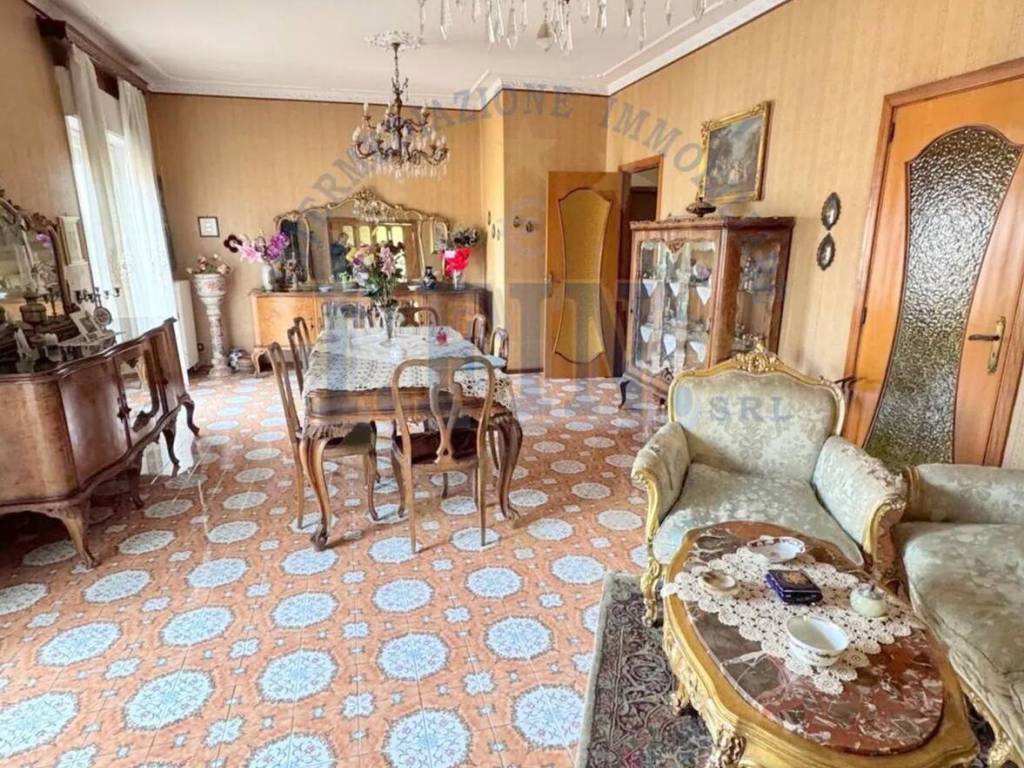 Appartamento a Gravina di catania in Via Luigi Sturzo - Foto 5