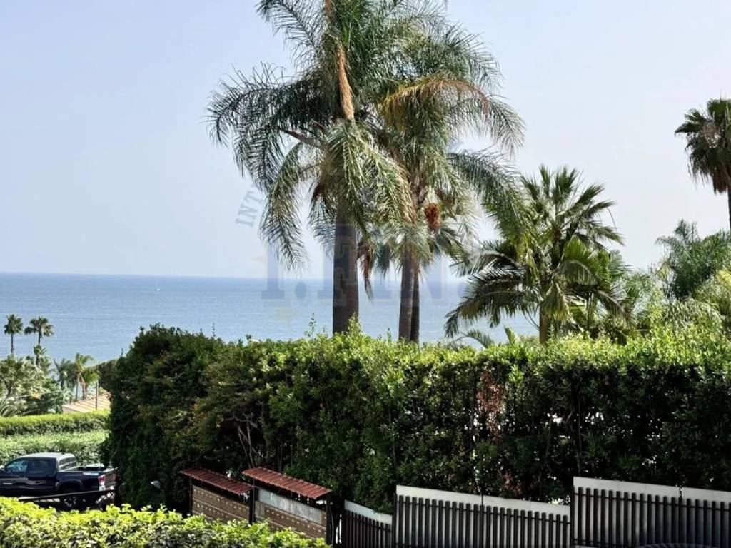 Appartamento a Aci castello in Via Polifemo - Foto 2