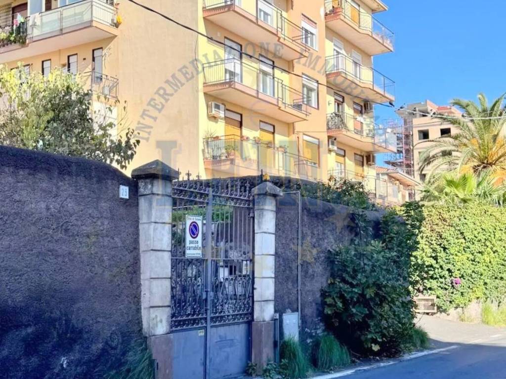 Appartamento a Catania in Via Nuovalucello, 25 - Foto 3