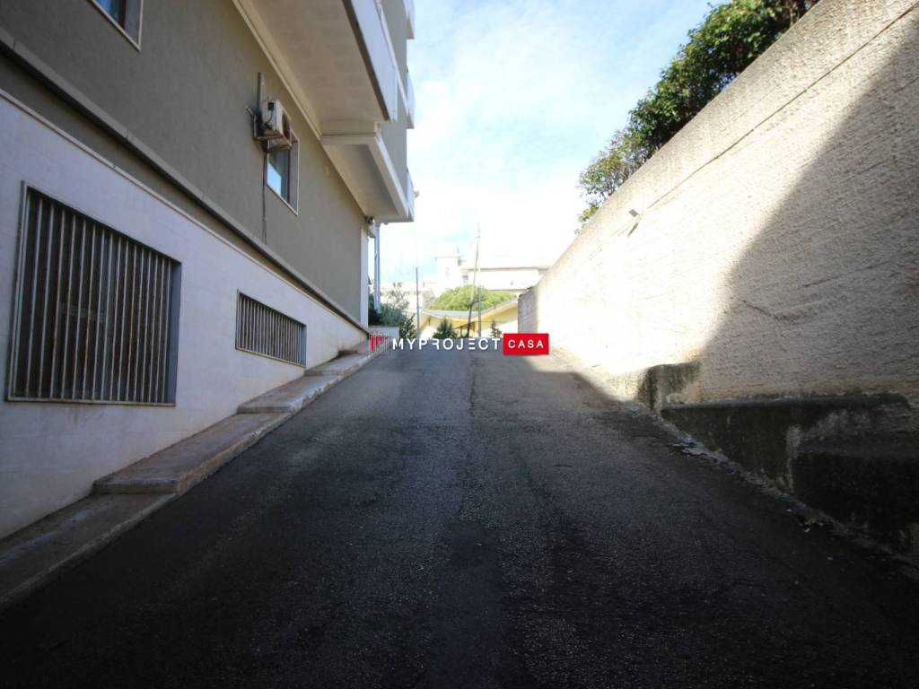 Box / garage a Martina franca in Via Alessandro Fighera, 99 - Foto 4