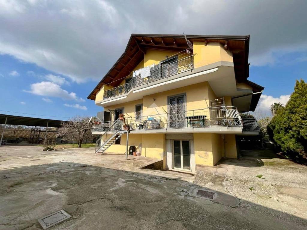 Villa a Quarto in Via N. Nicolini, 6 - Foto 3