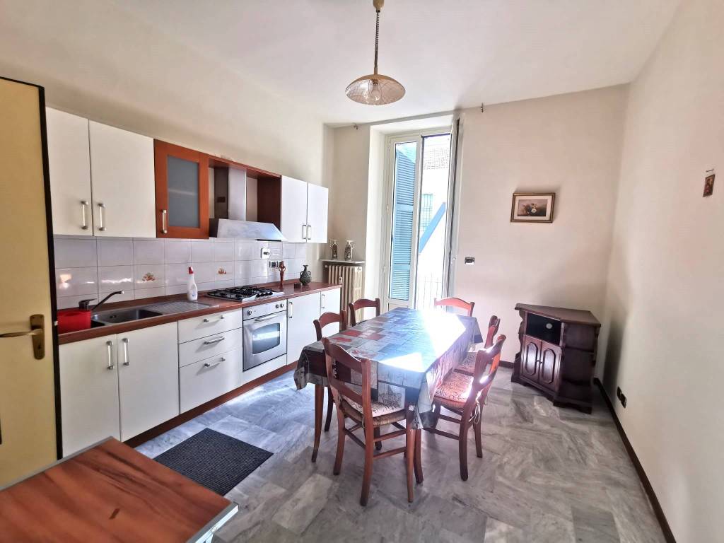 Appartamento a Asti in Via Montebruno - Foto 4