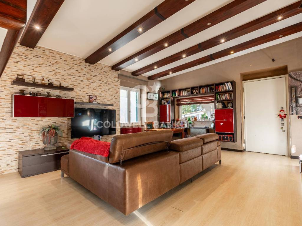 Villa a Racale in Via Salvo D'acquisto - Foto 4