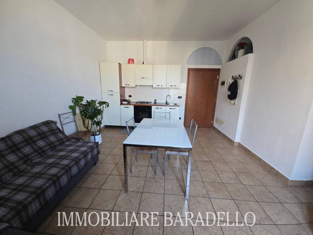 Appartamento a Como in Via Tommaso Grossi, 25 - Foto 4