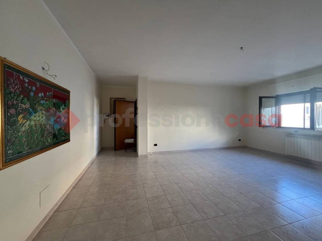 Appartamento a Crispiano in via Endertà, 2 - Foto 3