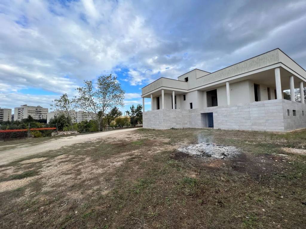 Villa a Ostuni in Largo Luigi Francavilla - Foto 2