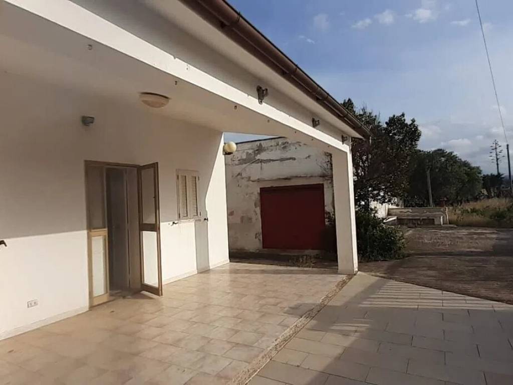 Villa a Ostuni in Via Mare S.N.C. - Foto 5