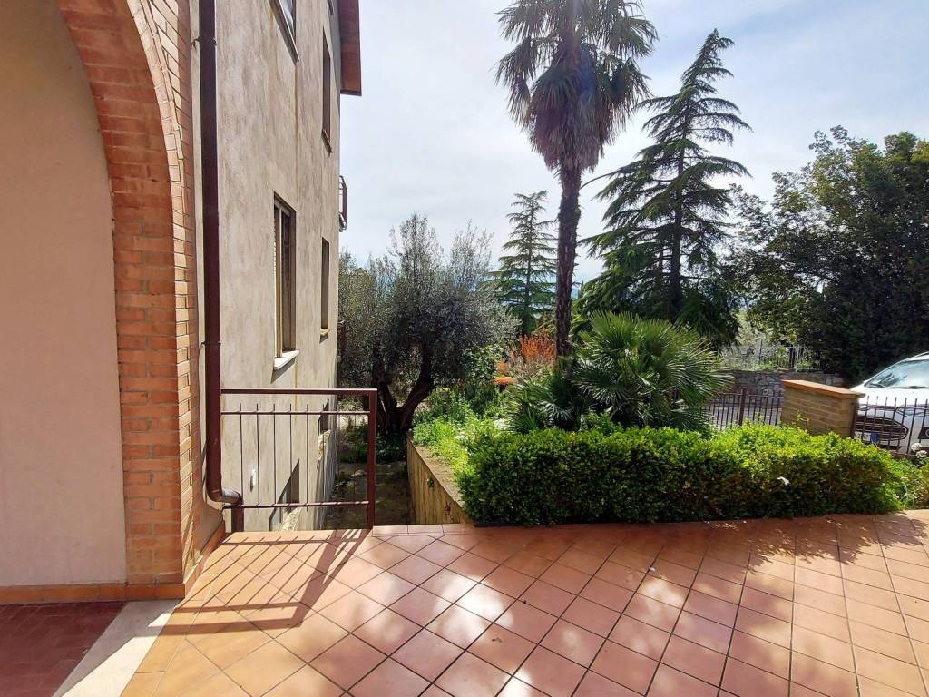 Appartamento a Castiglione del lago in gioiella - Foto 3