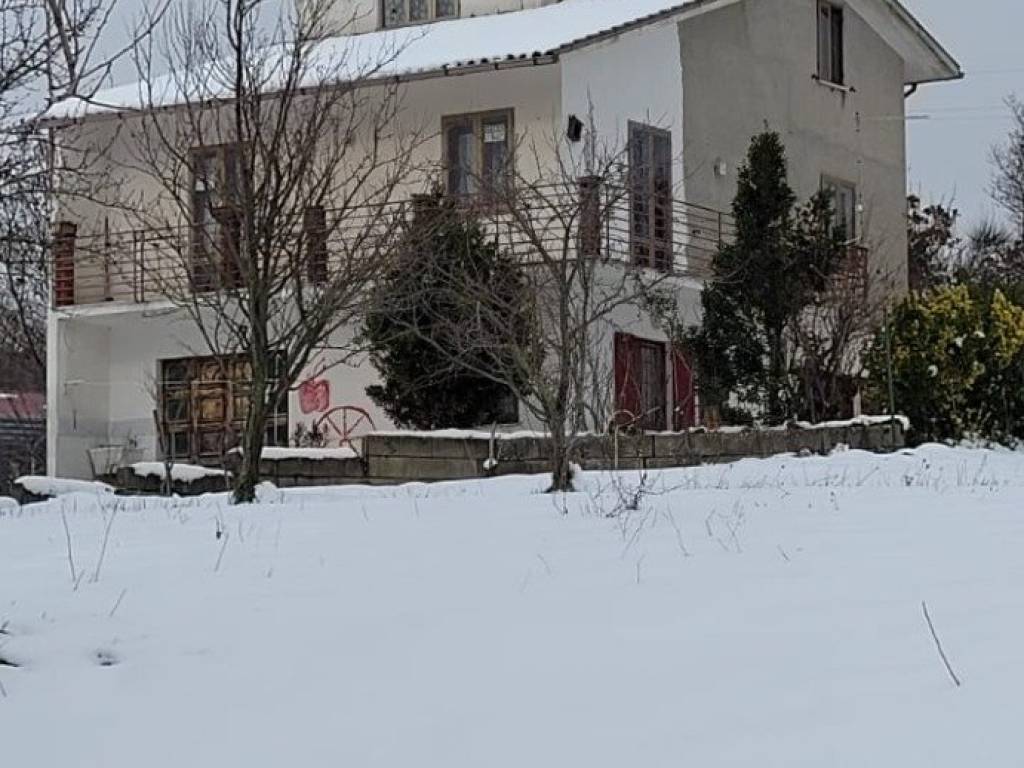 Villa a Morcone in Contrada Montagna - Foto 2