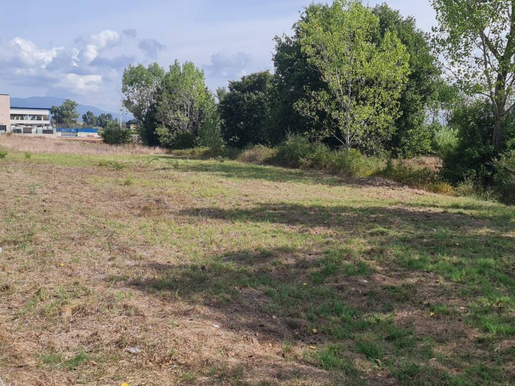 Terreno a Aprilia in Via dei Giardini - Foto 4