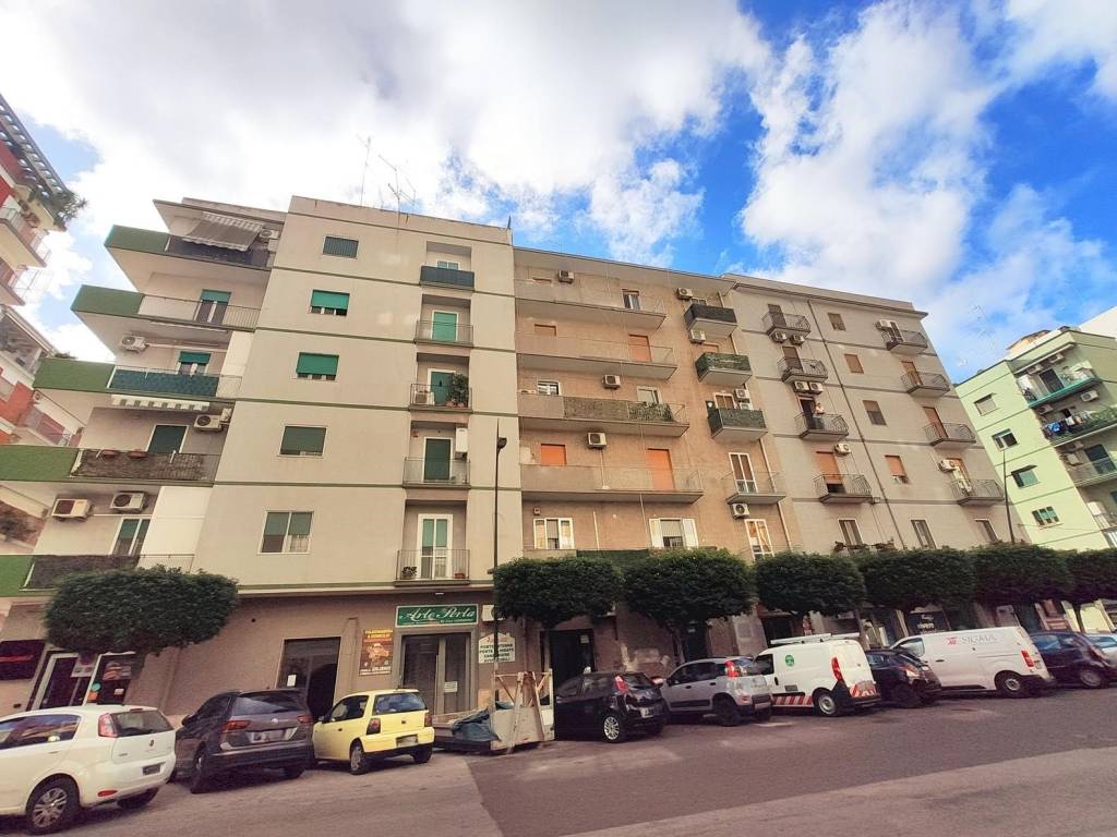 Appartamento a Taranto in Via Liguria, 10 - Foto 2