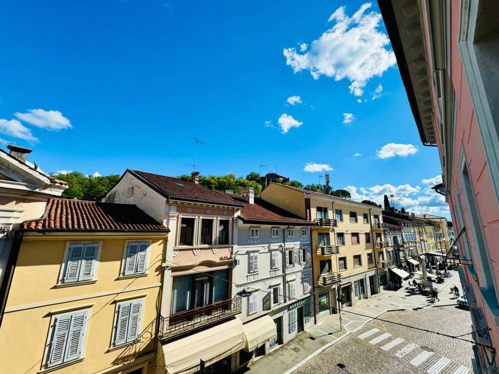 Appartamento a Gorizia in PIAZZA VITTORIA - Foto 2