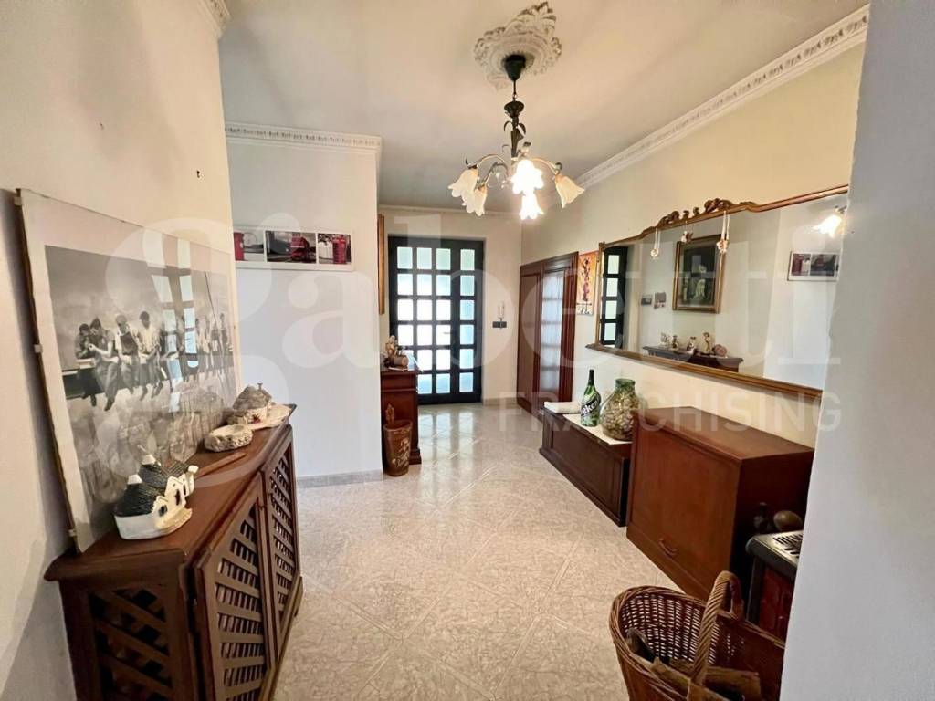 Casa indipendente a Santa vittoria d'alba in Via Vers Pont du Gard - Foto 4