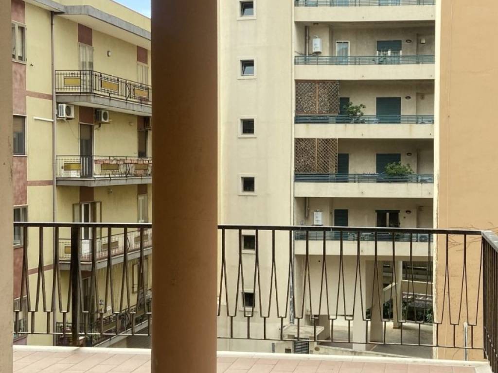Appartamento a Reggio calabria in Via Santa Caterina d'Alessandria, 14 - Foto 4