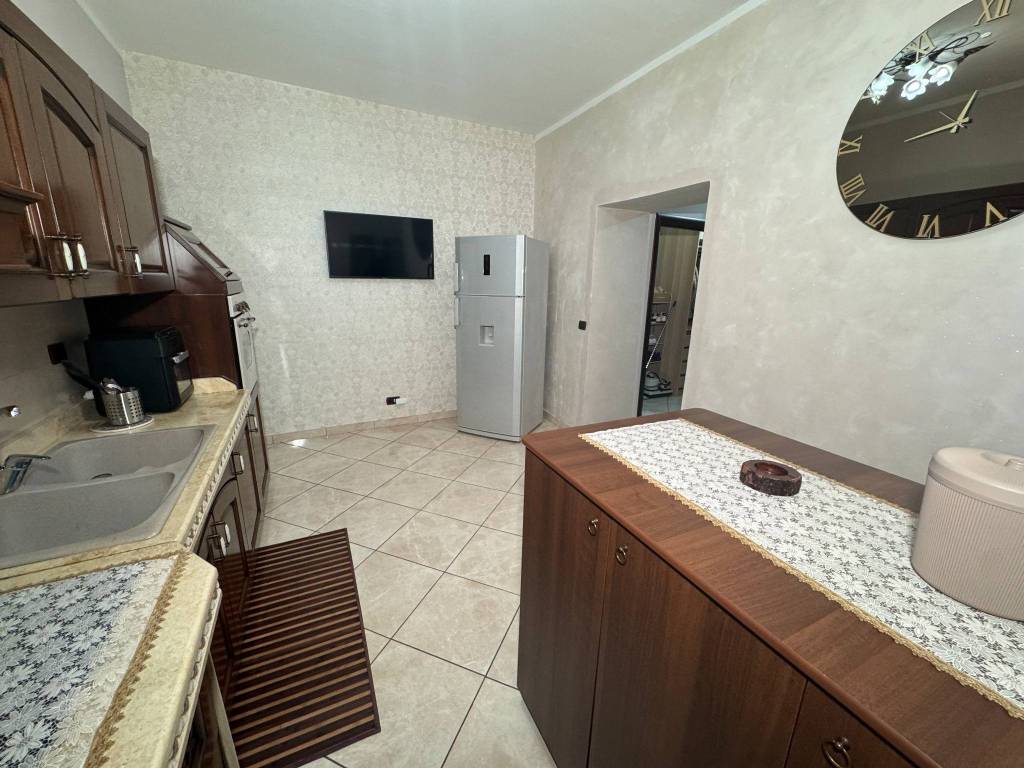 Appartamento a Napoli in Via Santa Maria Ognibene - Foto 4