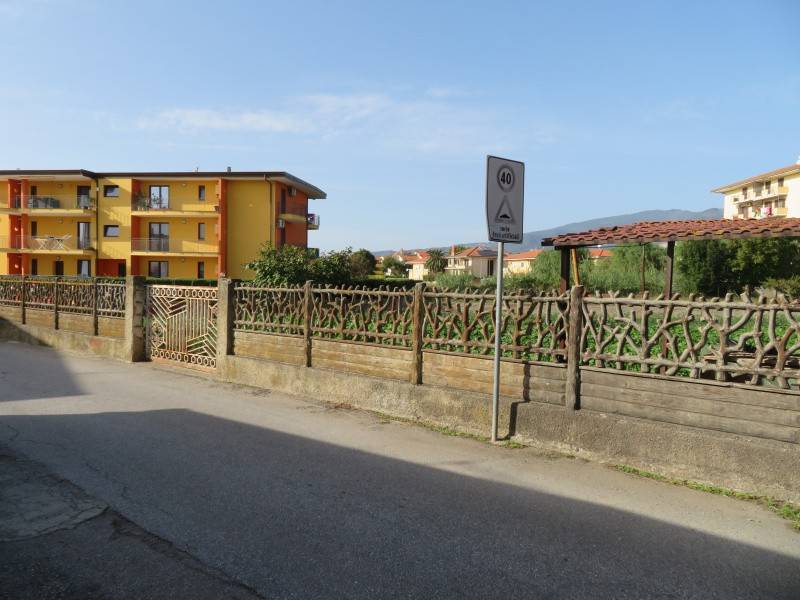 Terreno a Lamezia terme in Via Edoardo e Felice Fiore - Foto 3