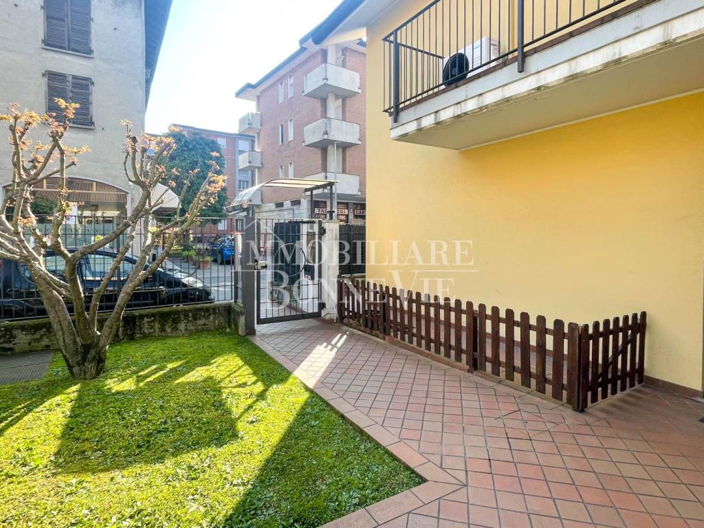 Appartamento a Lentate sul seveso in Via Giuseppe Garibaldi - Foto 5