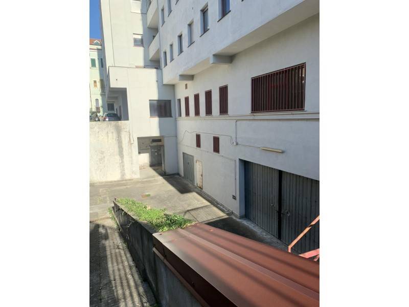 Box / garage a Lamezia terme in Via Fabio Filzi - Foto 2