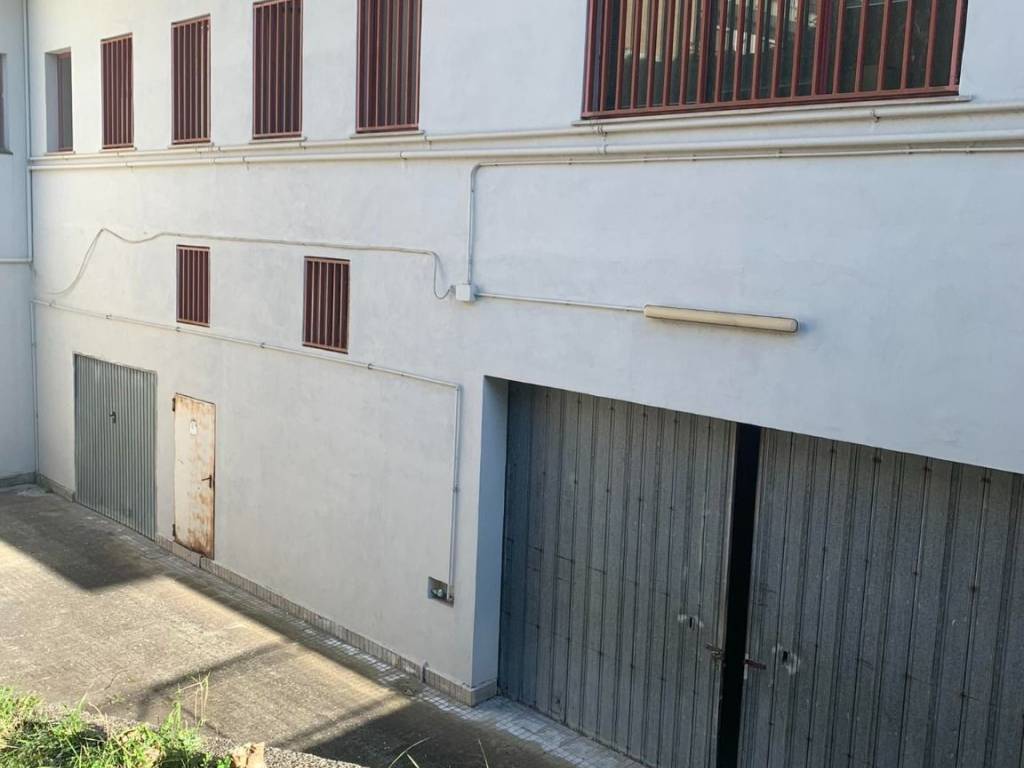 Box / garage a Lamezia terme in Via Fabio Filzi - Foto 3