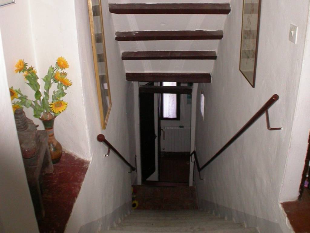 Casa indipendente a Castiglione del lago in Via della Repubblica - Foto 2
