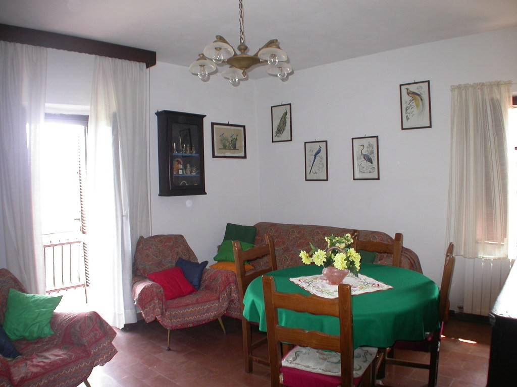Casa indipendente a Castiglione del lago in Via della Repubblica - Foto 5