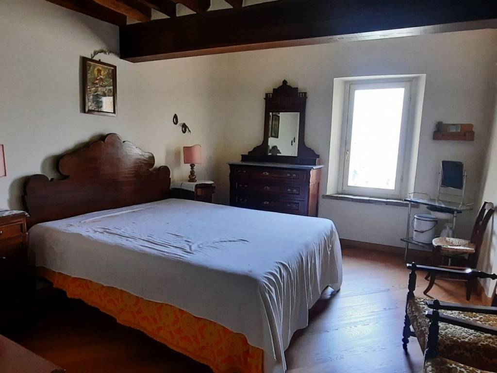 Casa indipendente a Canossa in Via Sottorio - Foto 3