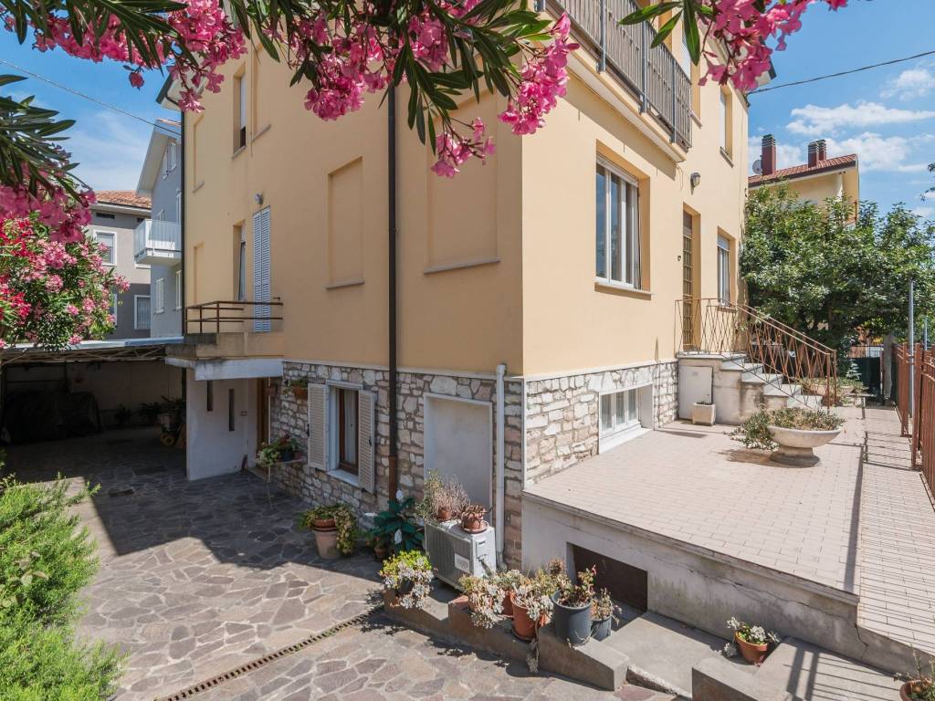 Villa a Pesaro in Via per Soria - Foto 2