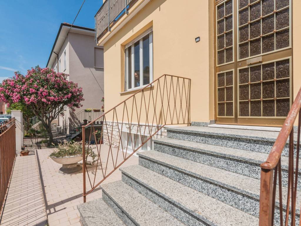 Villa a Pesaro in Via per Soria - Foto 4