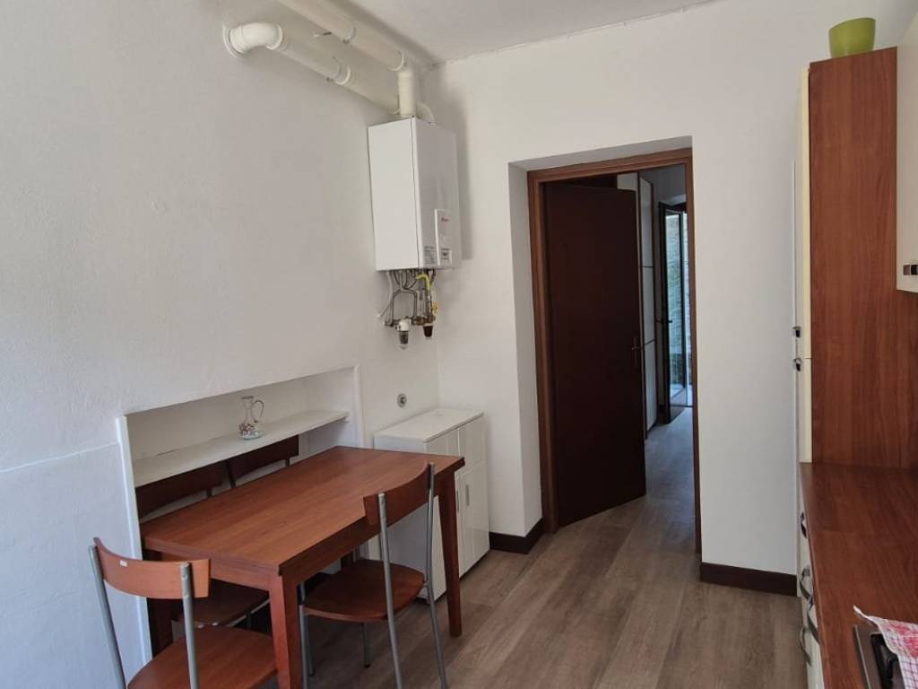 Appartamento a Viggiù in Via Antonietta Castagna, 20 - Foto 4