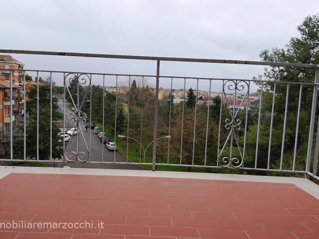 Appartamento a Siena in Via Puglie, 13 - Foto 4