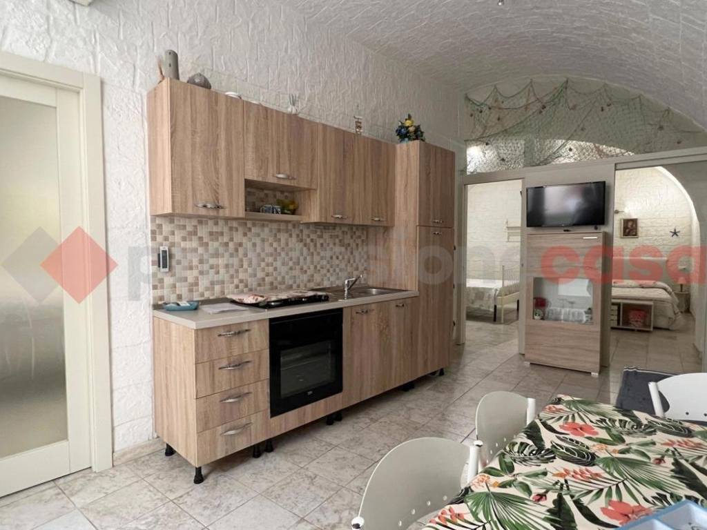 Casa indipendente a Monopoli in VIA BARBACANA - Foto 2