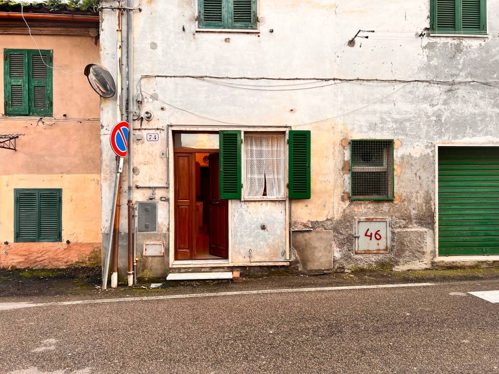 Appartamento a Capodimonte in Via Roma, 74 - Foto 2