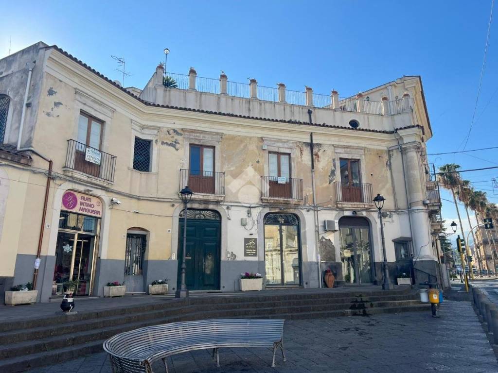 Appartamento a Giarre in Piazza Arcoleo, 20 - Foto 3