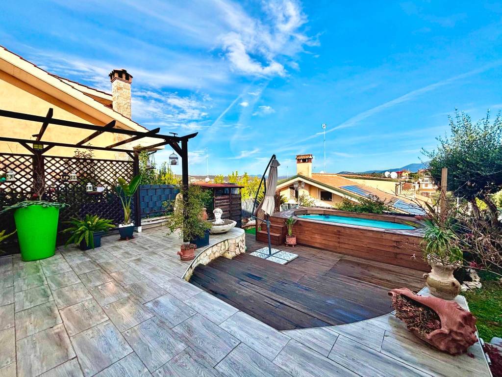 Villa a Guidonia montecelio in Via Floro - Foto 4