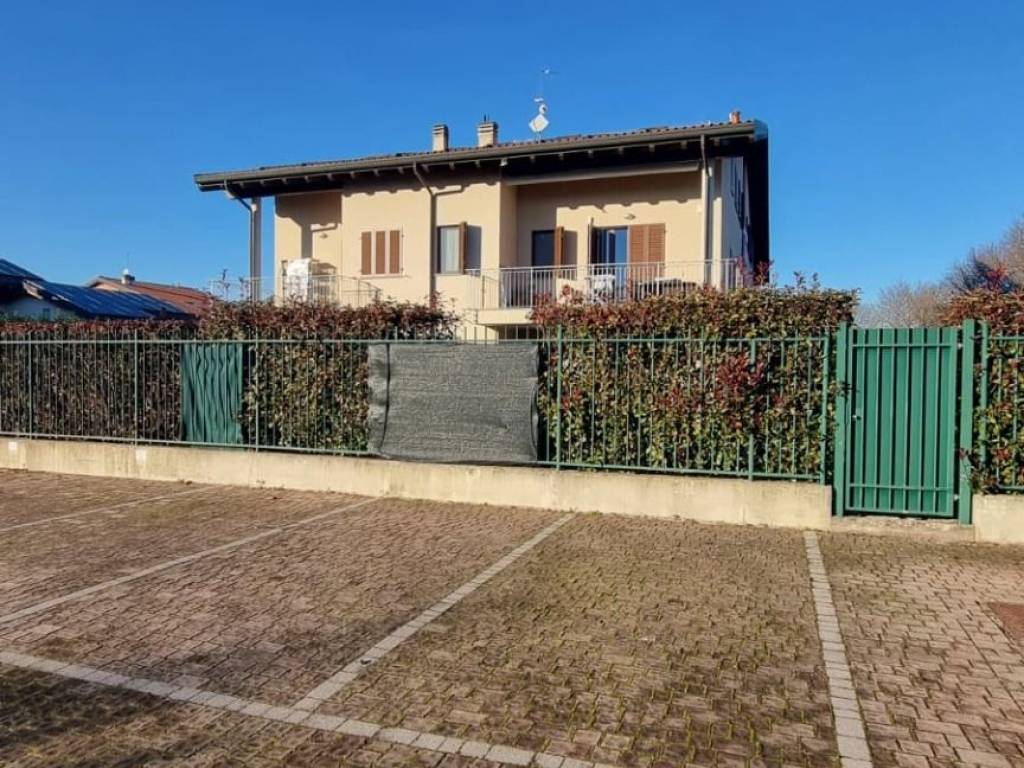 Appartamento a Lesmo in Via della Sorgente 1 - Foto 3