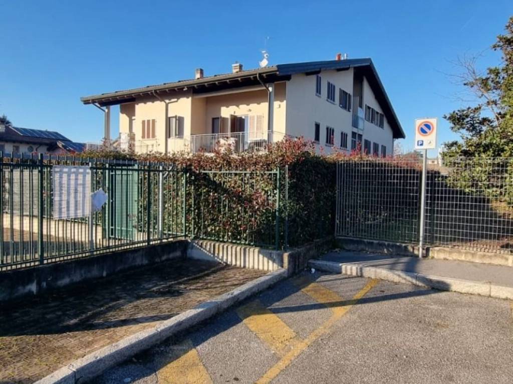 Appartamento a Lesmo in Via della Sorgente 1 - Foto 4