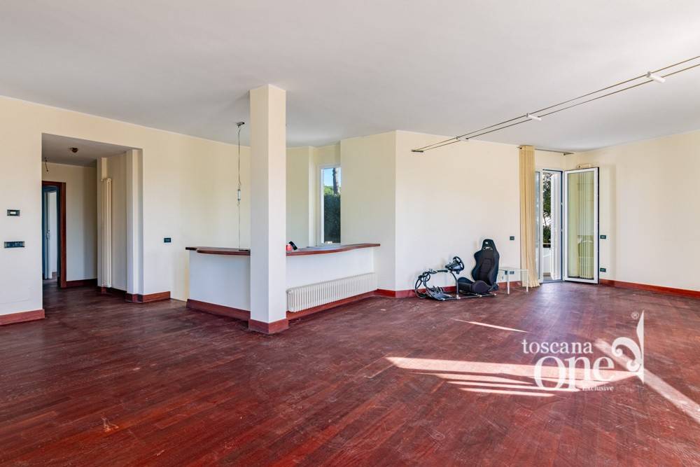 Villa a Livorno in Via di Montenero, 63 - Foto 4