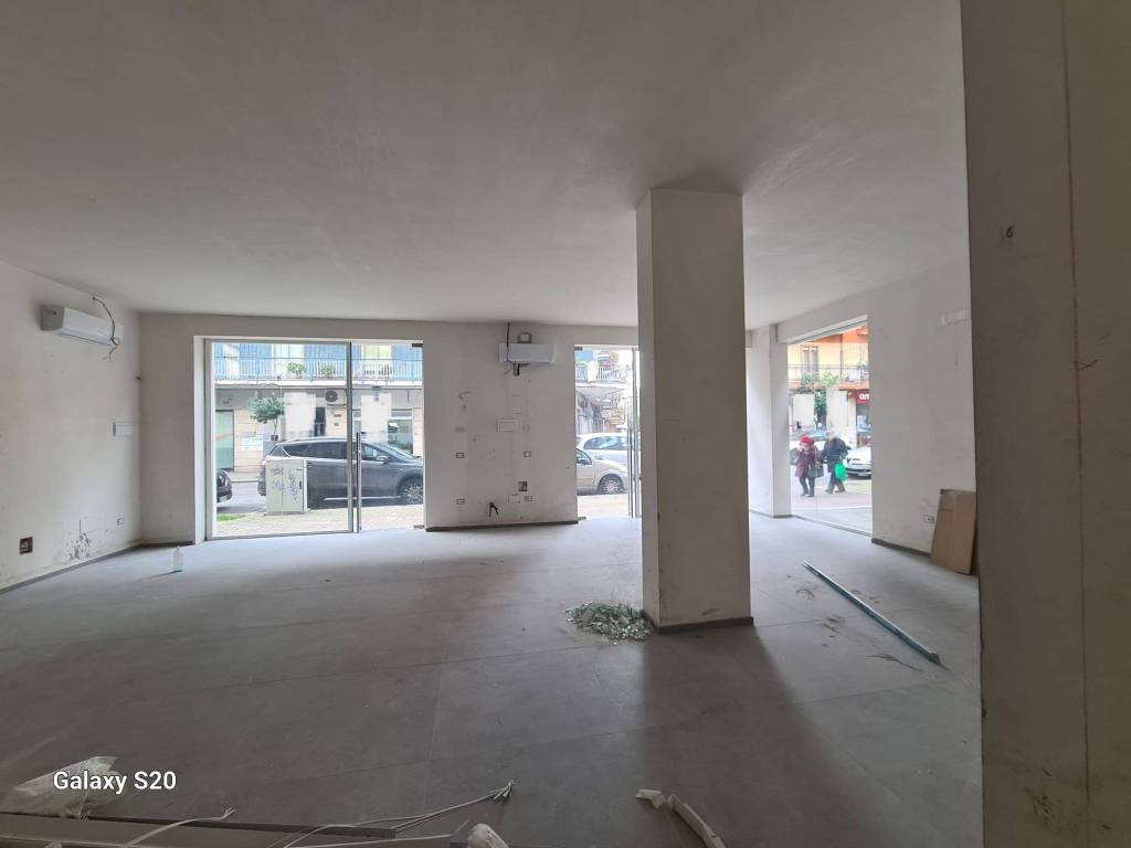 a Battipaglia in Via Paolo Baratta, 79 - Foto 3