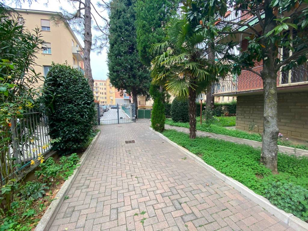 Appartamento a Bologna in Via Gherardo Ghirardini, 18 - Foto 2