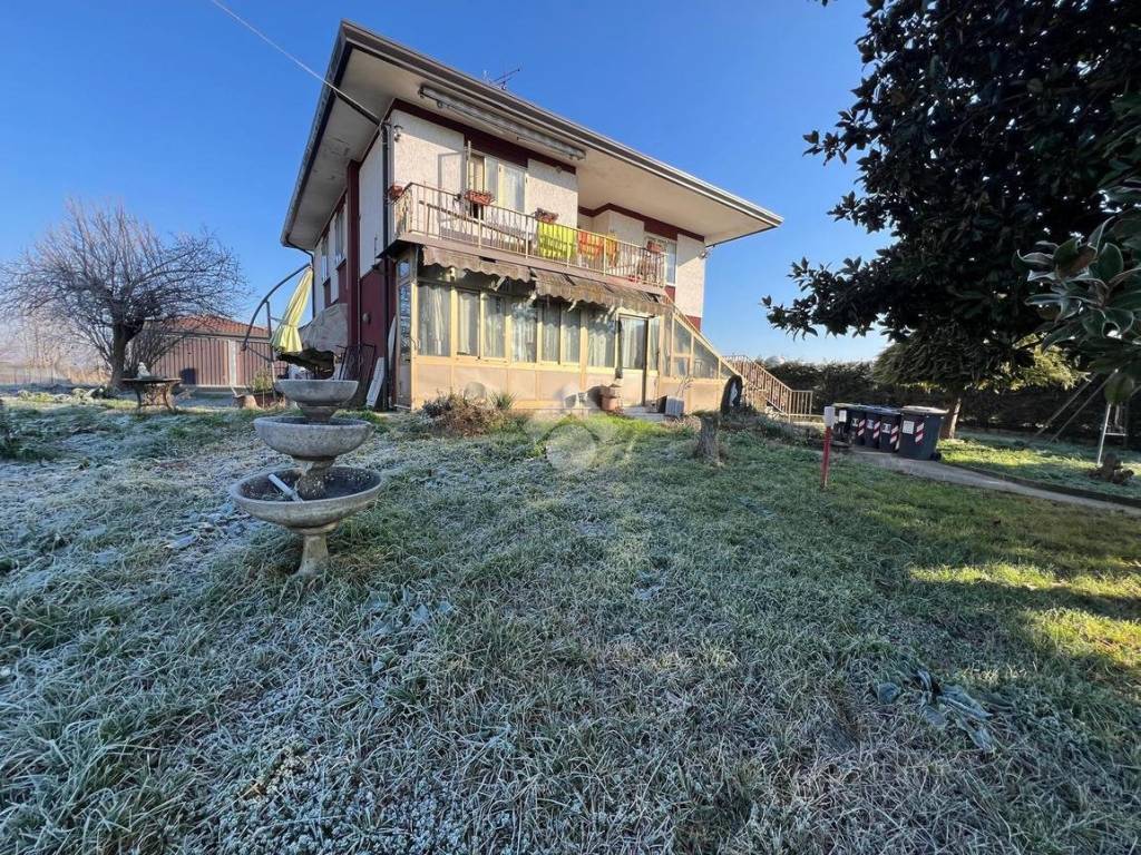 Villa a Campolongo maggiore in Via Basse, 48 - Foto 4