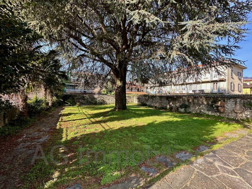 Villa a Verbania in Via Felice Cavallotti - Foto 2