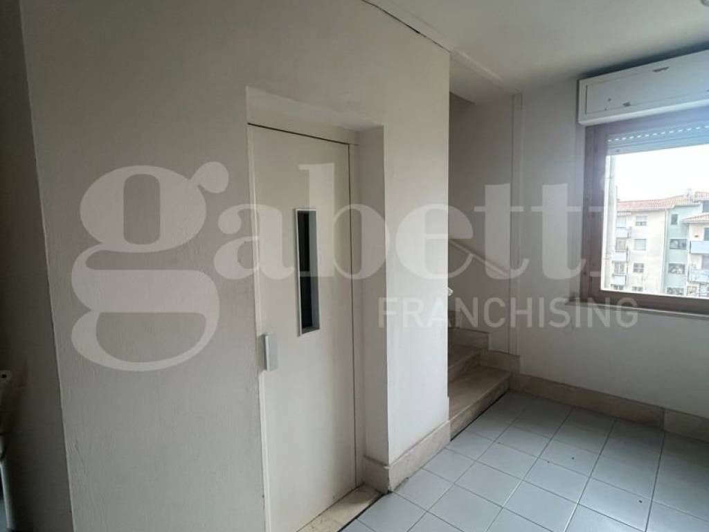 Appartamento a Oristano in VIA MONSIGNOR COGONI, 7 - Foto 2